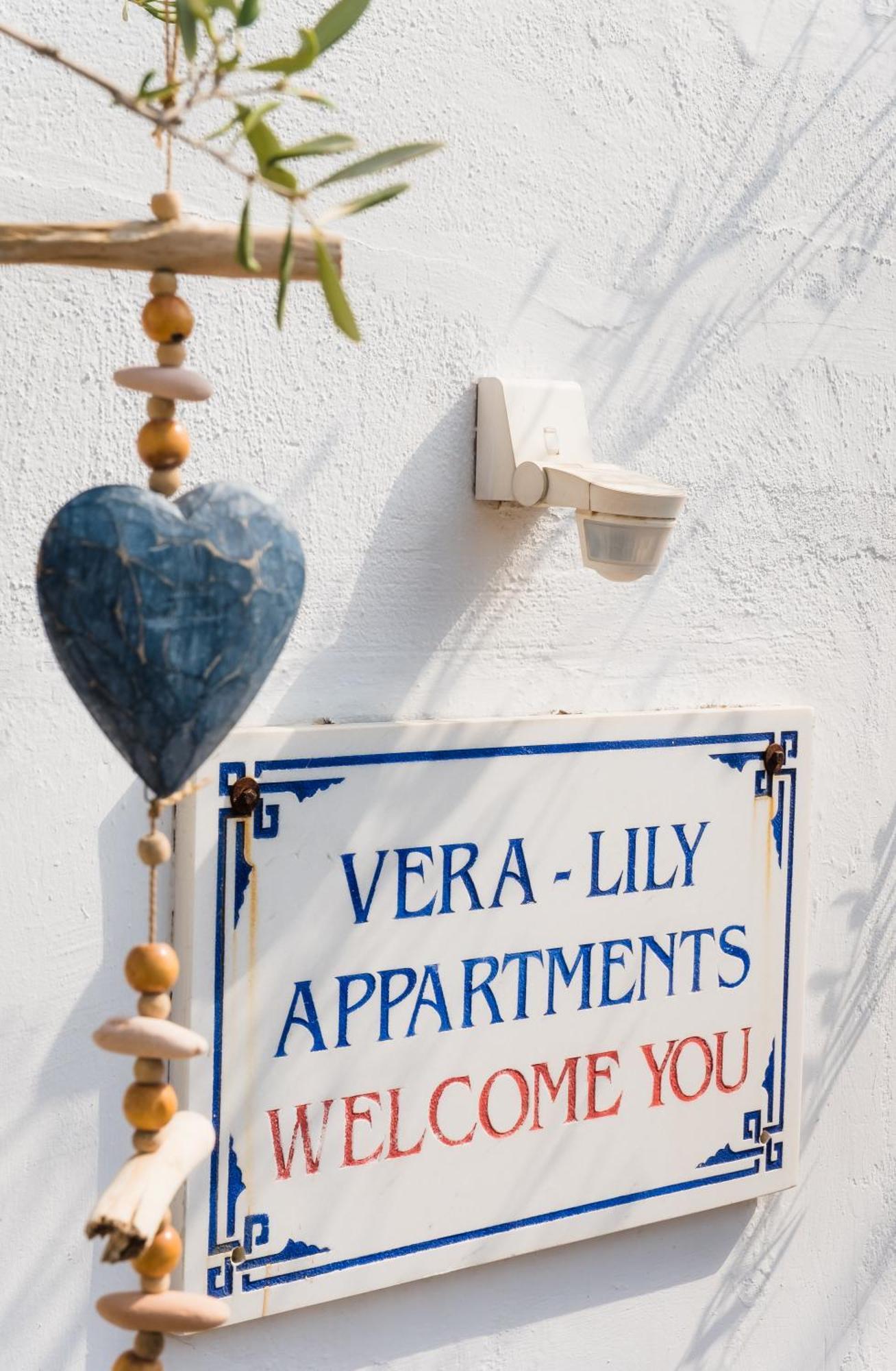 Vera Lilli Limenas  Exterior photo